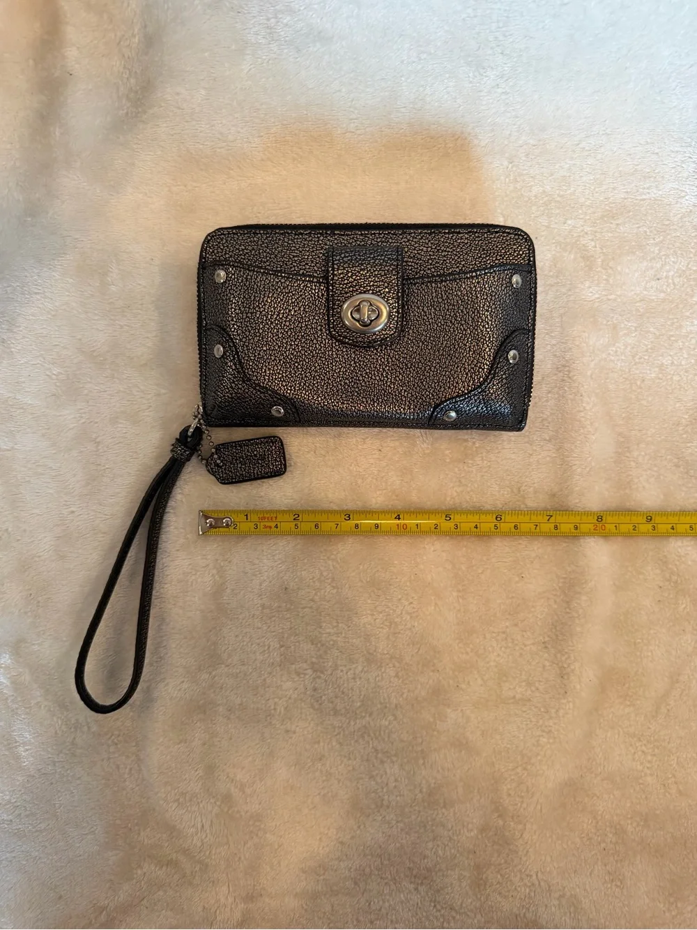 Y2K Coach Black Pebbled Leather Zip Phone Wallet with Turn-Lock